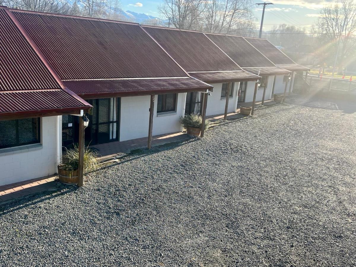 Pinewood Motels Fairlie Exterior foto