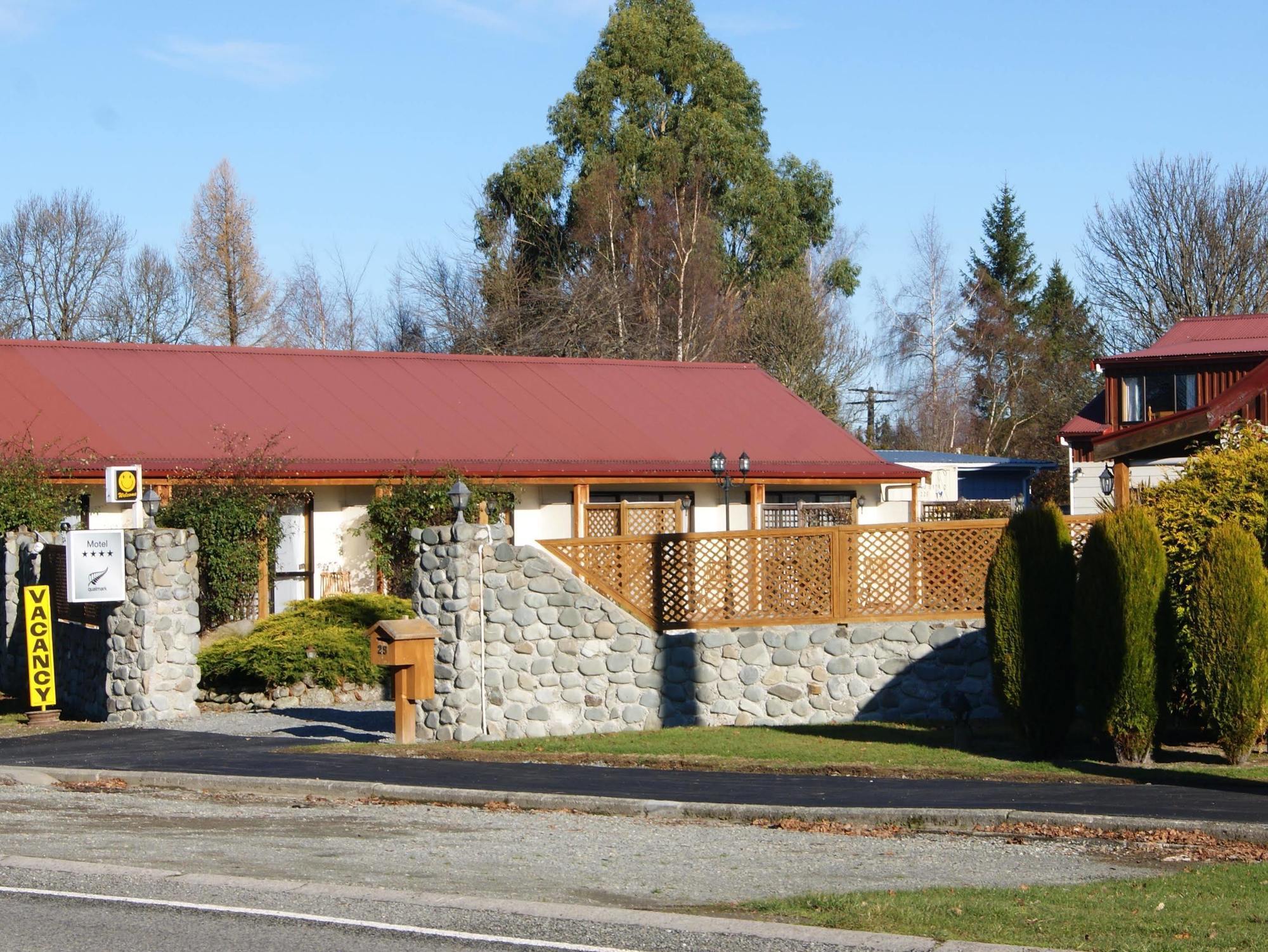 Pinewood Motels Fairlie Exterior foto